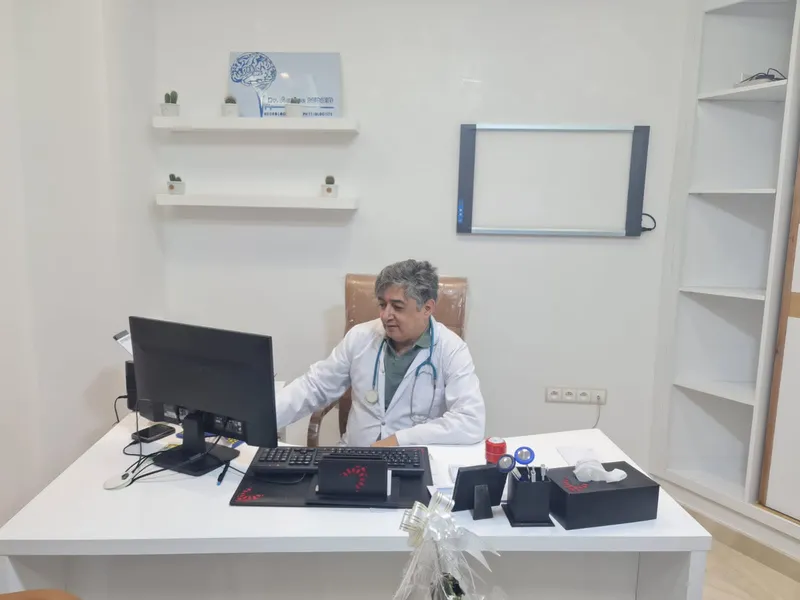 Photo 2 de Cabinet Médical Dr. Amine Nineb Neurologue, Neurophysiologiste & Neuropsychologue
