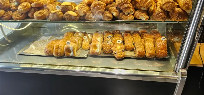 Photo 2 de DESLYS : Boulangerie, Pâtisserie & Glacier