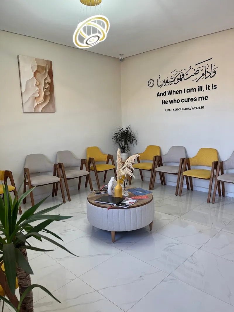 صورة 2 من Cabinet Dr. Mouna HADER de Dermatologie Vénéréologie طبيبة الجلد