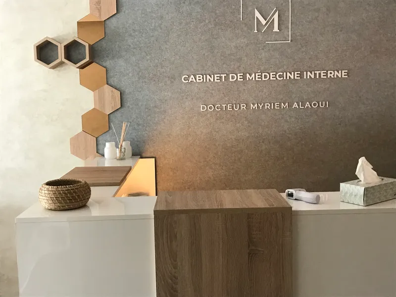 Dr Yasmina Tbeur – Médecine interne, maladies auto-immunes & gériatrie | Casablanca photo 3