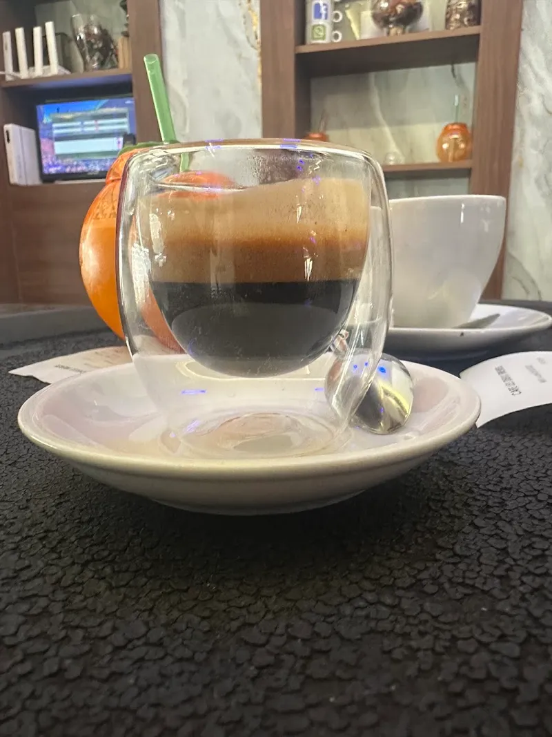 صورة 2 من Café Les Deux