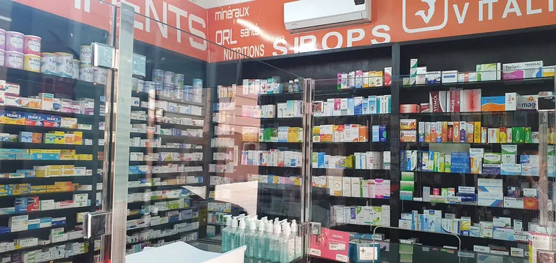 صورة 1 من Pharmacie Lourini