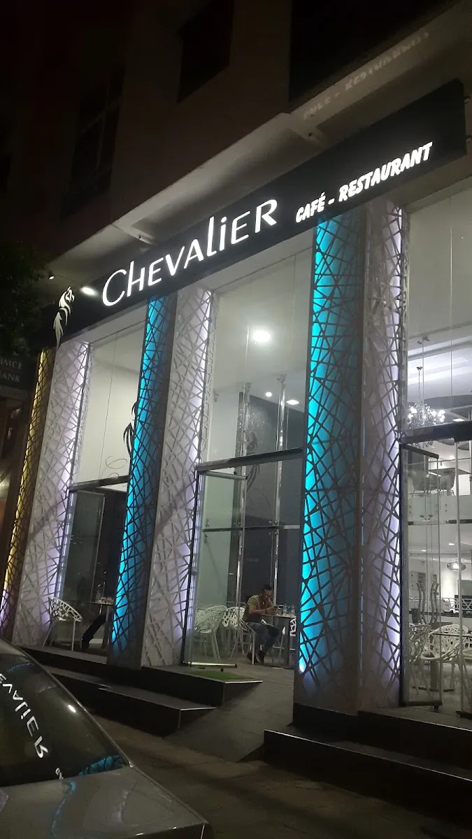 Photo 2 de Chevalier : Café & Restaurant