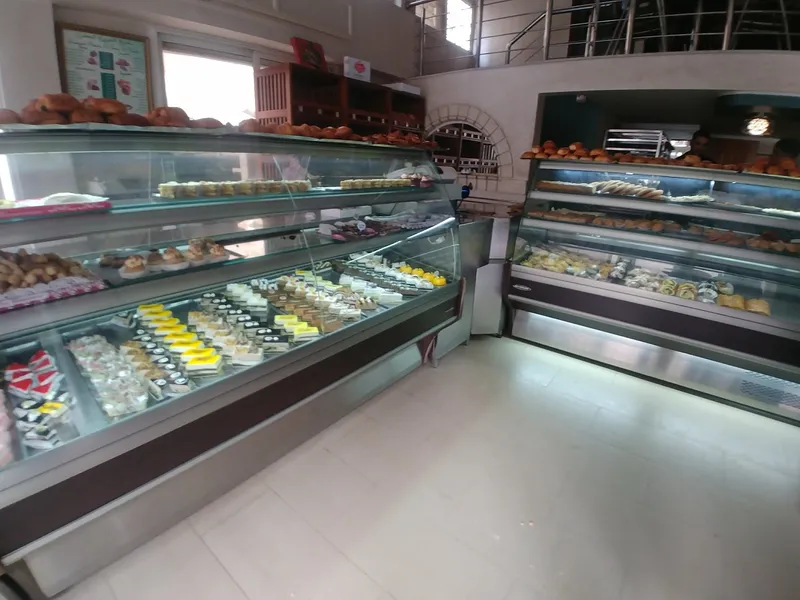Photo 3 de Al Jazira Al Khadra Bakery