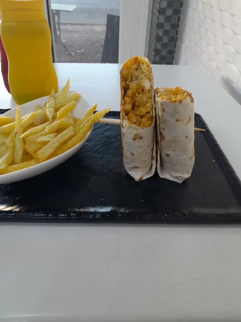 صورة 2 من Les 3 Repas