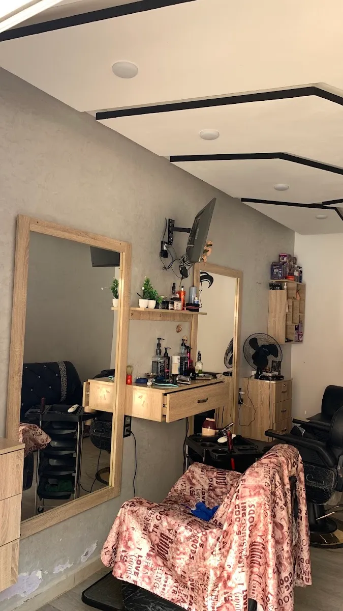 Photo 4 de Hamza Barber Shop