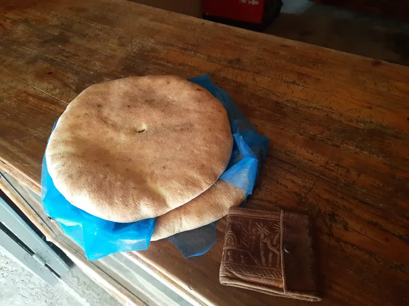 صورة 2 من "Arrum خبز Bentalb" small bread bakery - kleine Brot-Bäckerei - petite boulangerie
