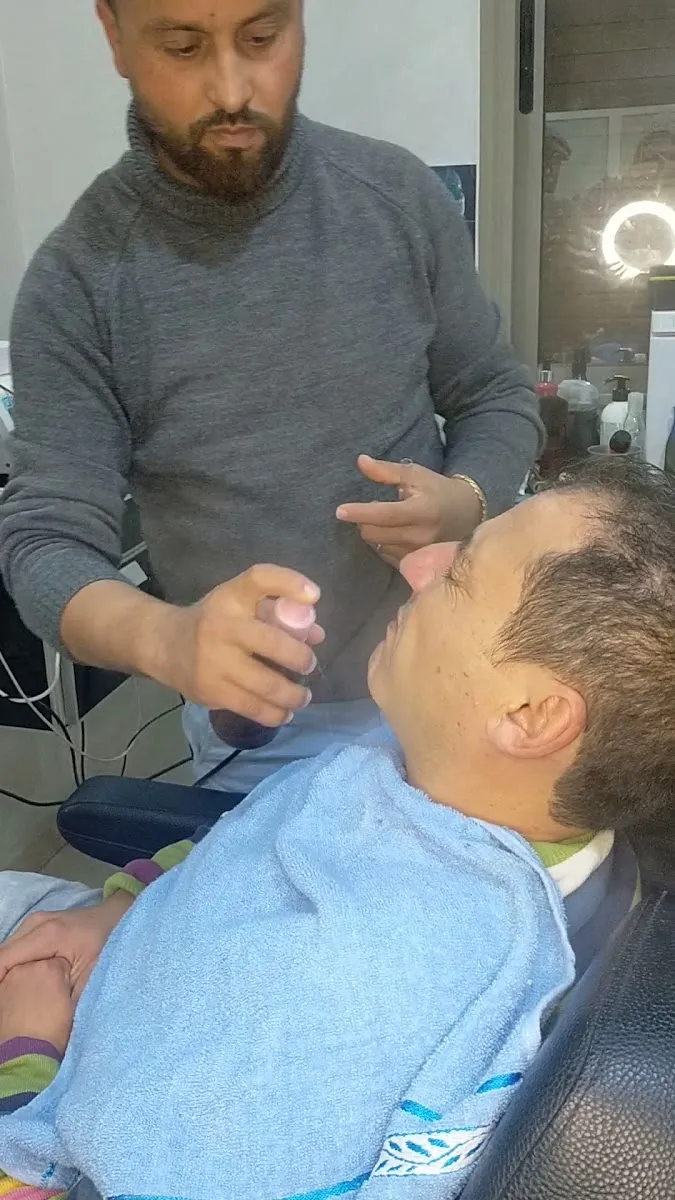 Photo 3 de Coiffeur hicham