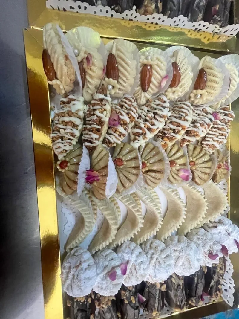 صورة 2 من El Khamlichi : Boulangerie & Pâtisserie
