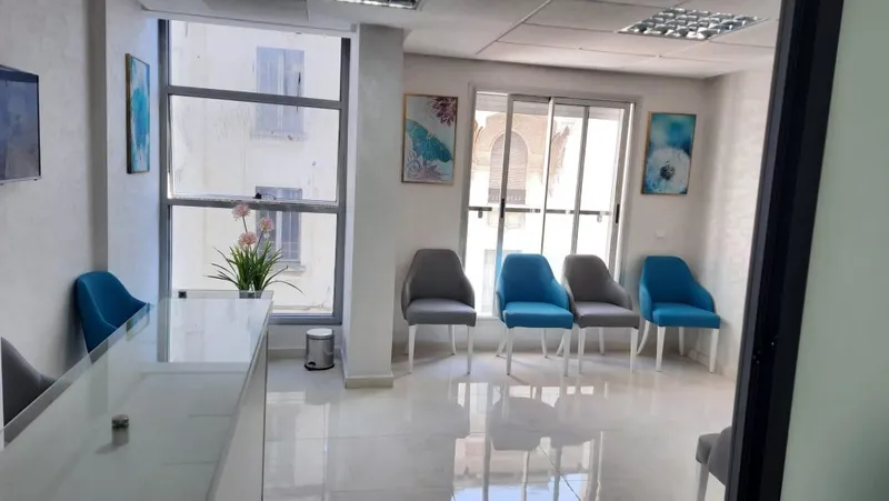 صورة 3 من Dr AZIB NADA Cabinet d’hépato gastro-entérologie اخصائية الجهاز الهضمي بالقنيطرة طبيب المعدة الدكتورة ندى عزيب