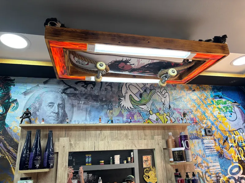Photo 2 de Louihi Barber Shop