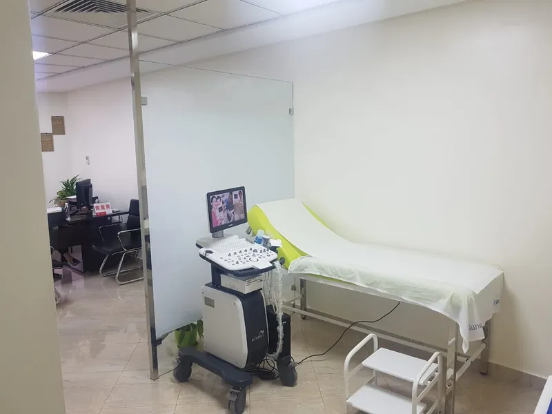 Photo 1 de Dr Nora Bousfiha gastro entérologue et proctologue Meknès عيادة امراض الجهاز الهضمي الكبد و البواسير