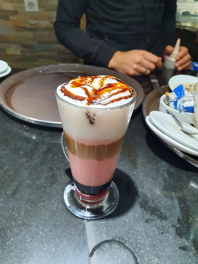 صورة 3 من Café Esola