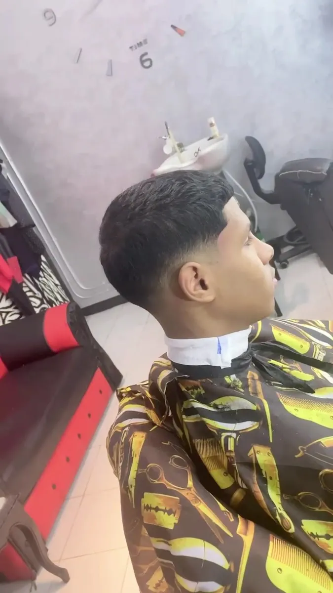 صورة 3 من Barbero njima