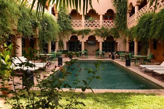 صورة 2 من Hotel Riad Ain Khadra