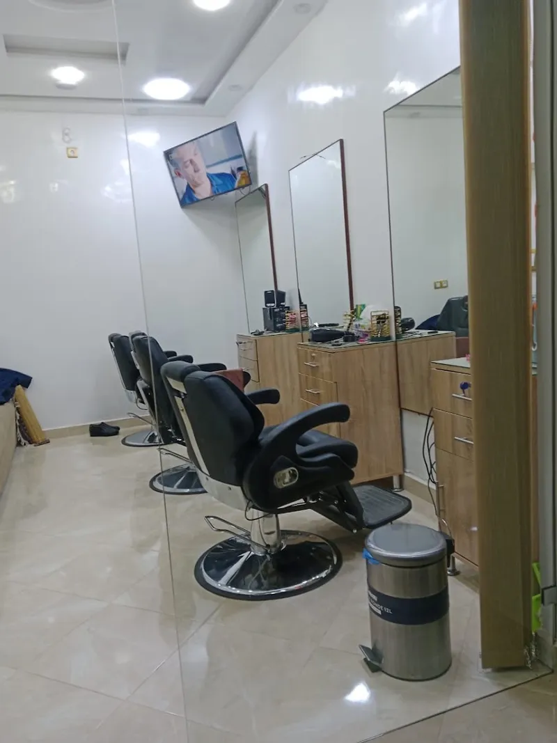 لحسين لحلاق | barber shop | Coiffure photo 2