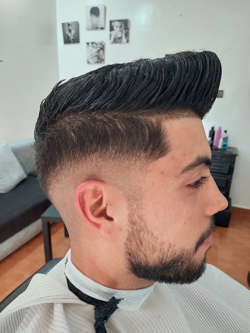 صورة 4 من Mr. O'neill Men Hair Stylish
