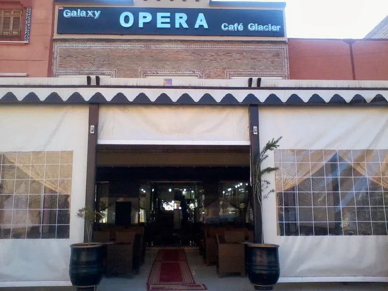 Photo 1 de Opera galaxy : Café & Glacier