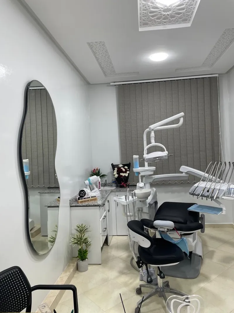 Photo 1 de Centre de chirurgie dentaire dr. MIZANE DOHA - مركز طب و جراحة الأسنان الدكتورة ميزان ضحى