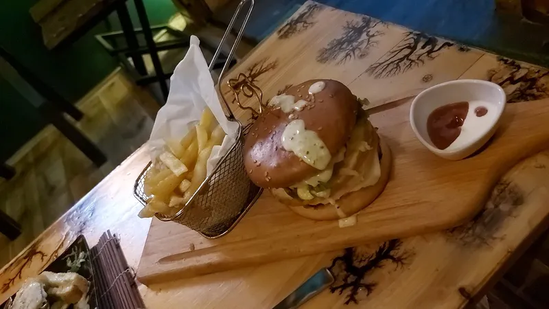 صورة 3 من PLATS AND FAST FOOD