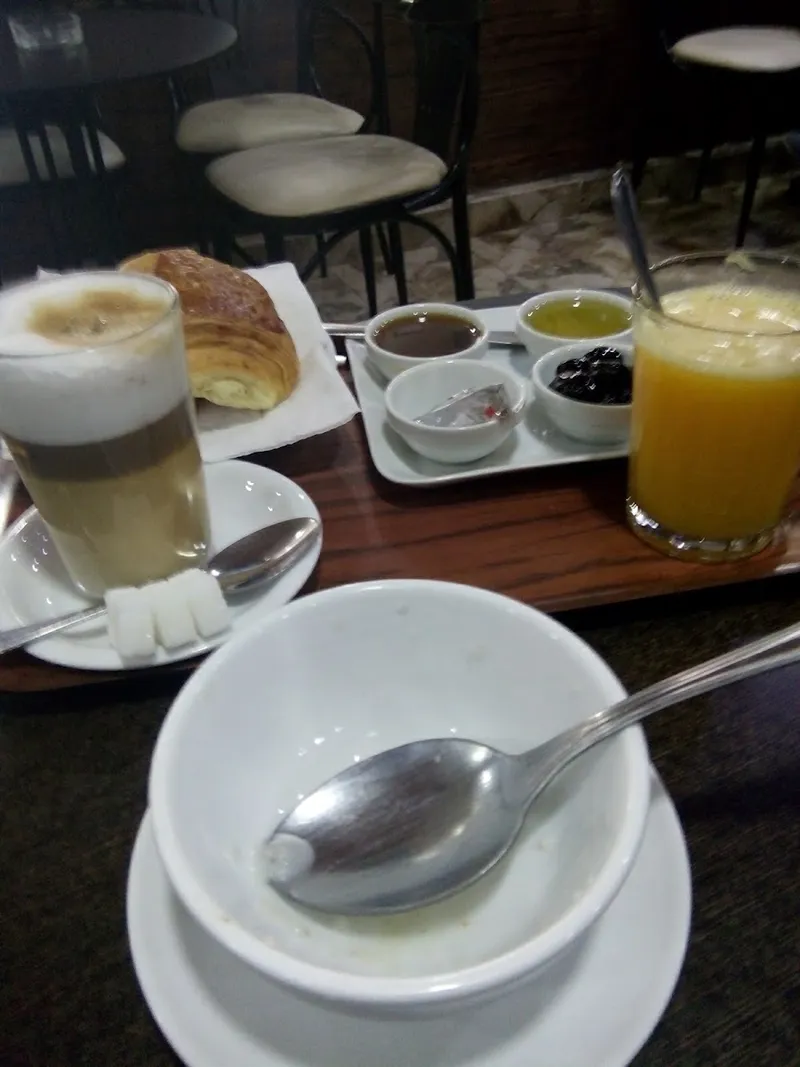 مقهى وحلويات الساحة photo 2
