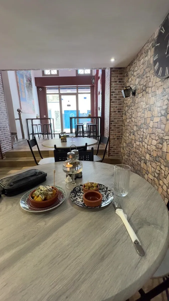 صورة 3 من Tapas Jamete entre amigos
