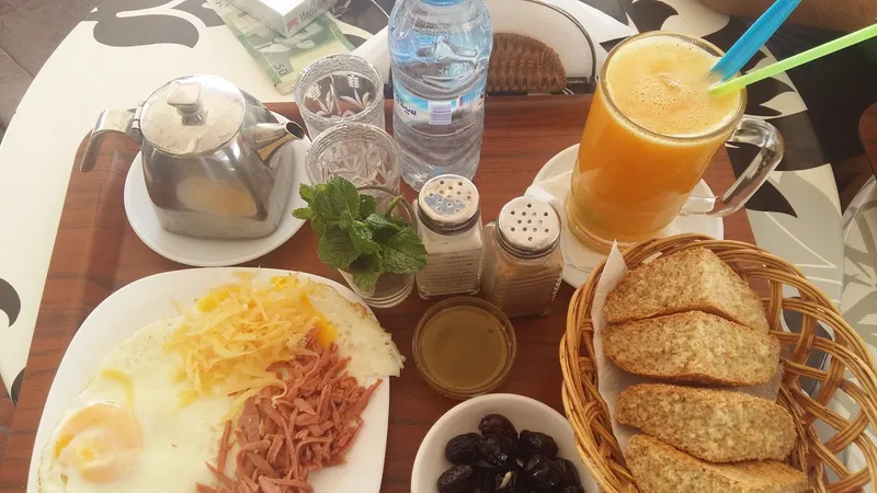 صورة 1 من Cafe Charaf