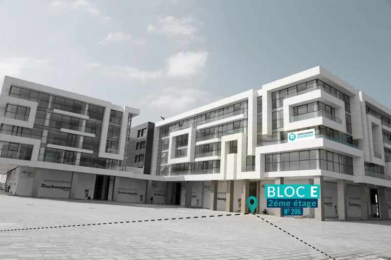 صورة 3 من SEMLALI Nazik Chirurgiens Dentistes à Agadir الدكتورة نازك السملالي طبيبة جراحة الأسنان