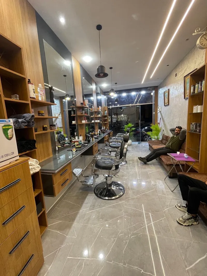 صورة 4 من BARBER LOUNGE