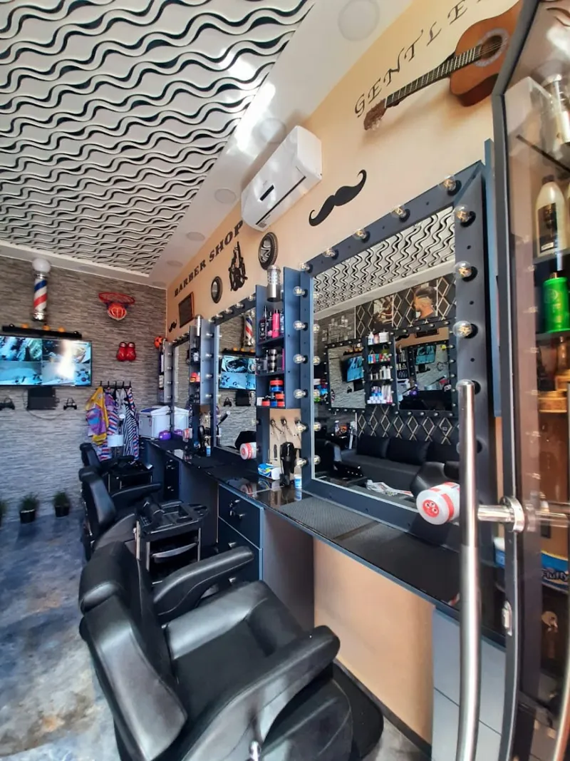 Barber Shop photo 1