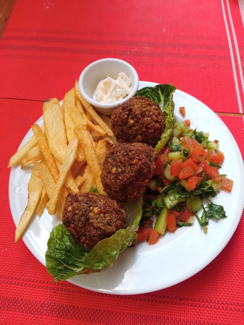 صورة 4 من Café Restaurant Bissmillah