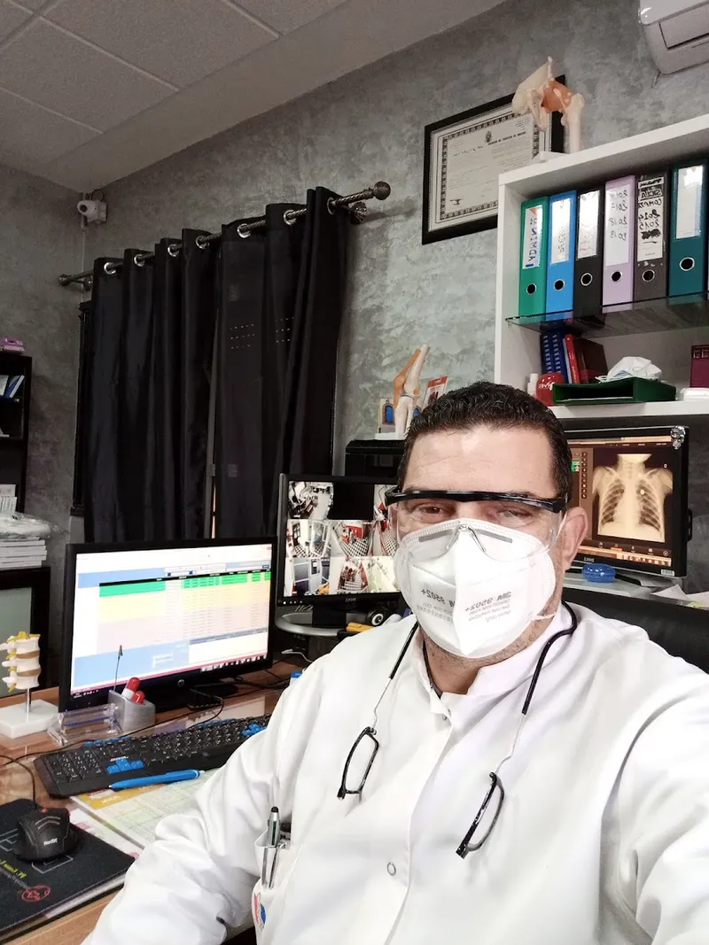 صورة 3 من Dr MEZIANE Omar د مزيان عمر