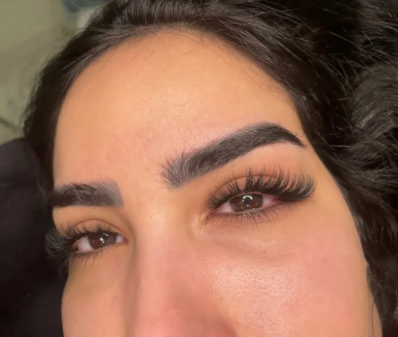 Photo 2 de Lashes de bambi
