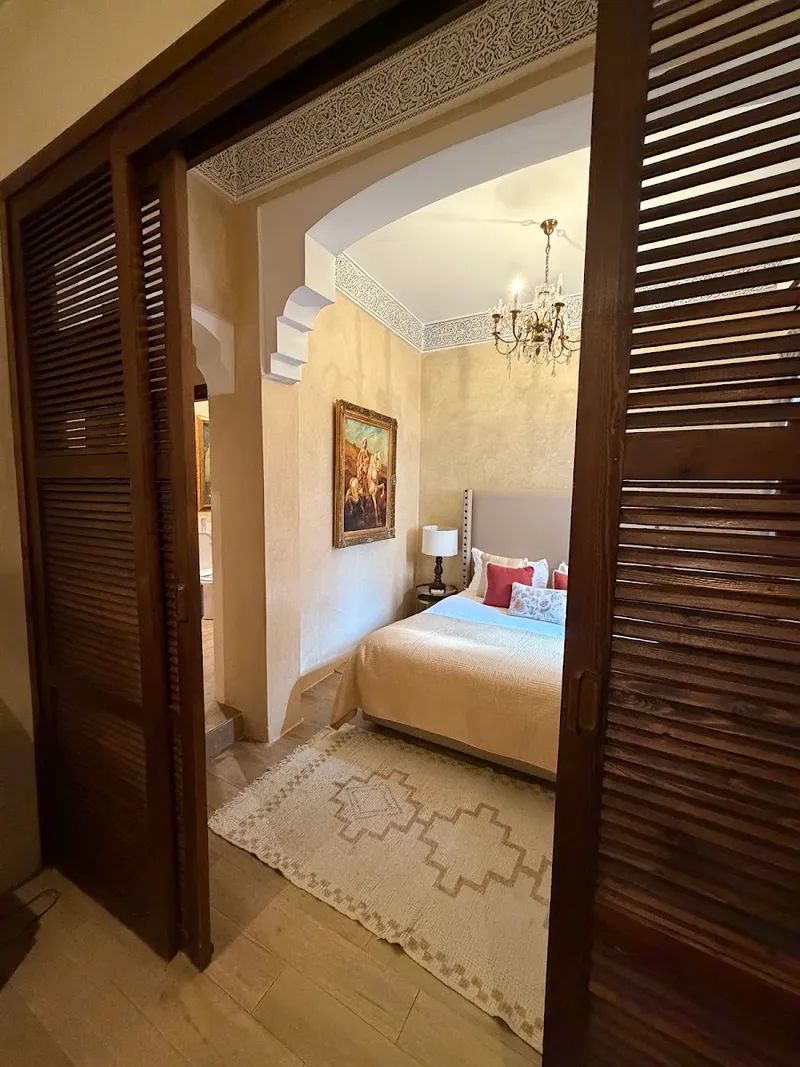 Riad Jona photo 4