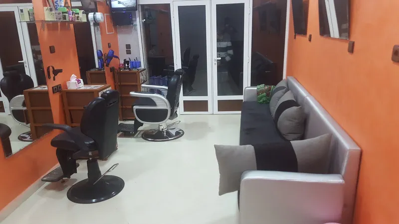 Photo 3 de Zouhir Barber Shop