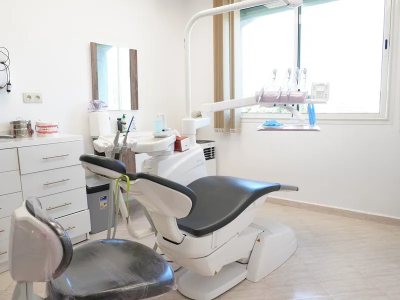 Dentiste Rabat - Dr Mokhtar Benabdelkrim - Cabinet Dentaire - طبيب أسنان photo 2