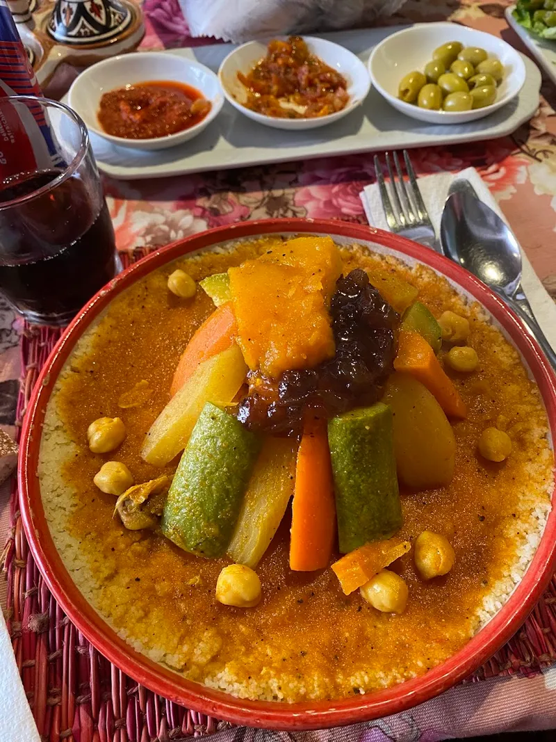 صورة 2 من Restaurant Laayoune