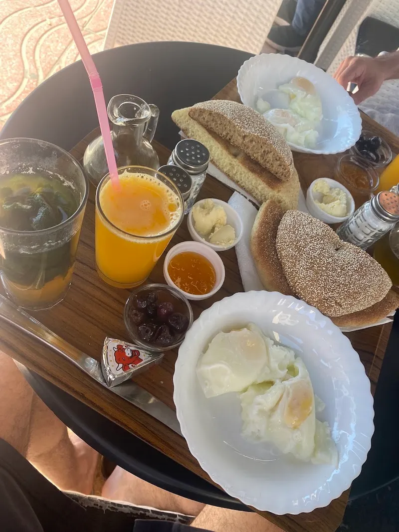 صورة 3 من Café toskana