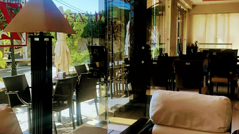 صورة 1 من Zenith cafe