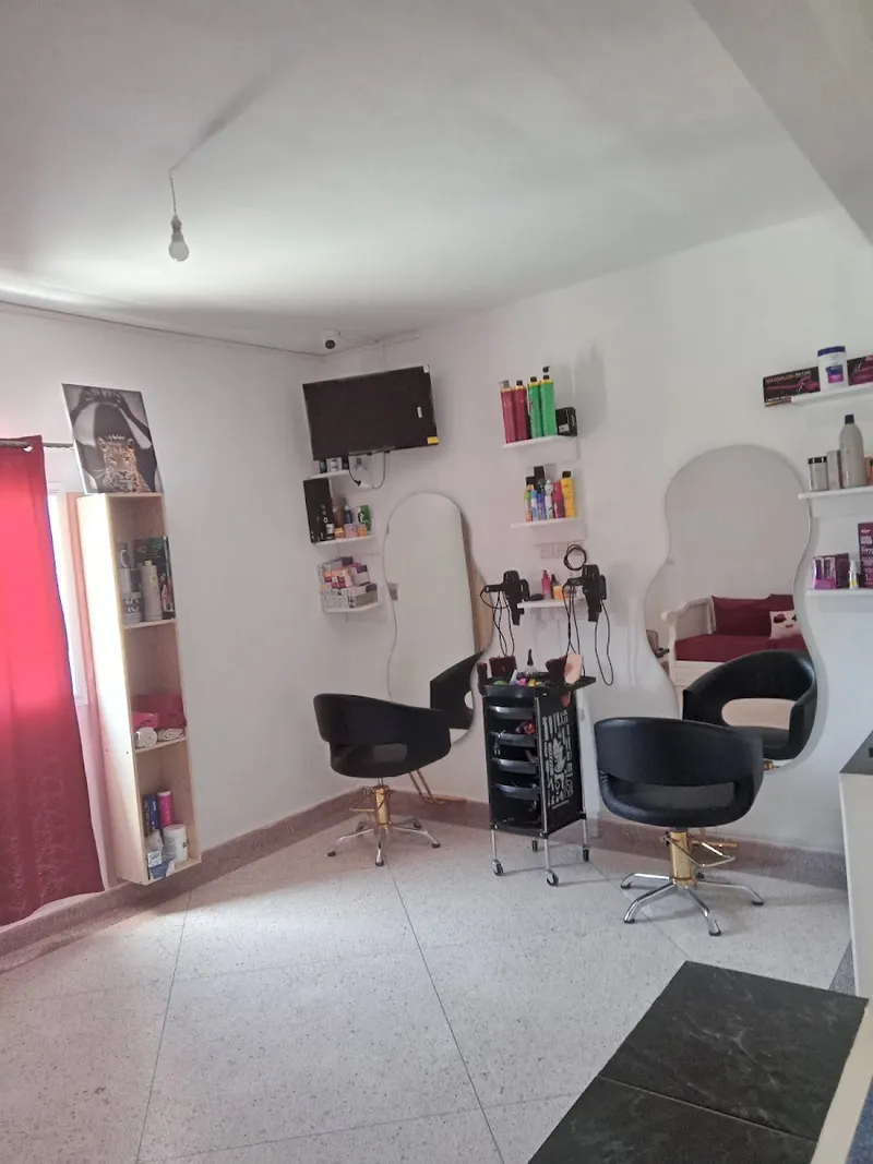 صورة 1 من Salon taytmaten Aourir