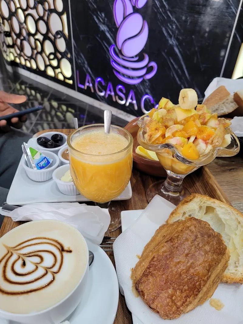 La Casa Coffee photo 4