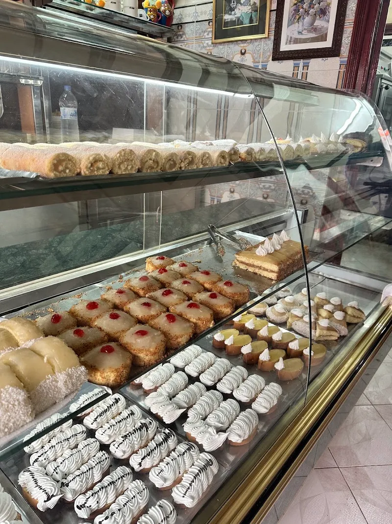 Photo 1 de عالم يونس للحلويات