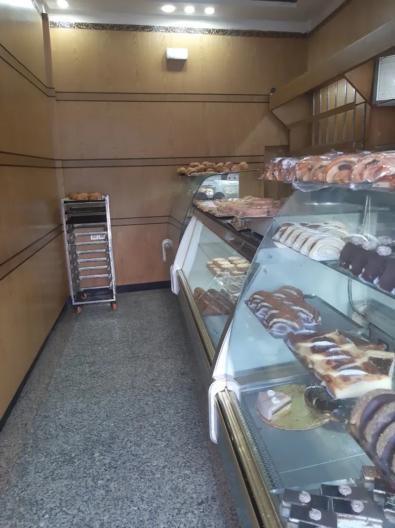صورة 2 من Patisserie Alma