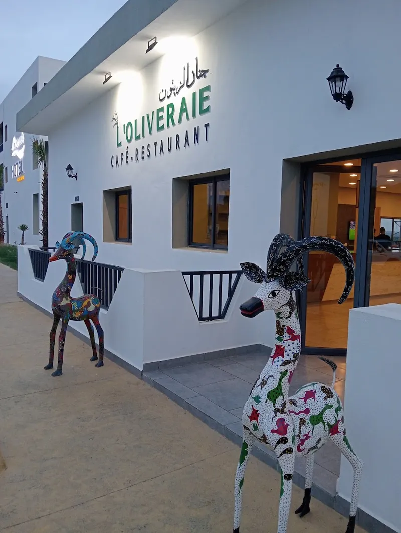 صورة 1 من L'oliveraie : Café & Restaurant