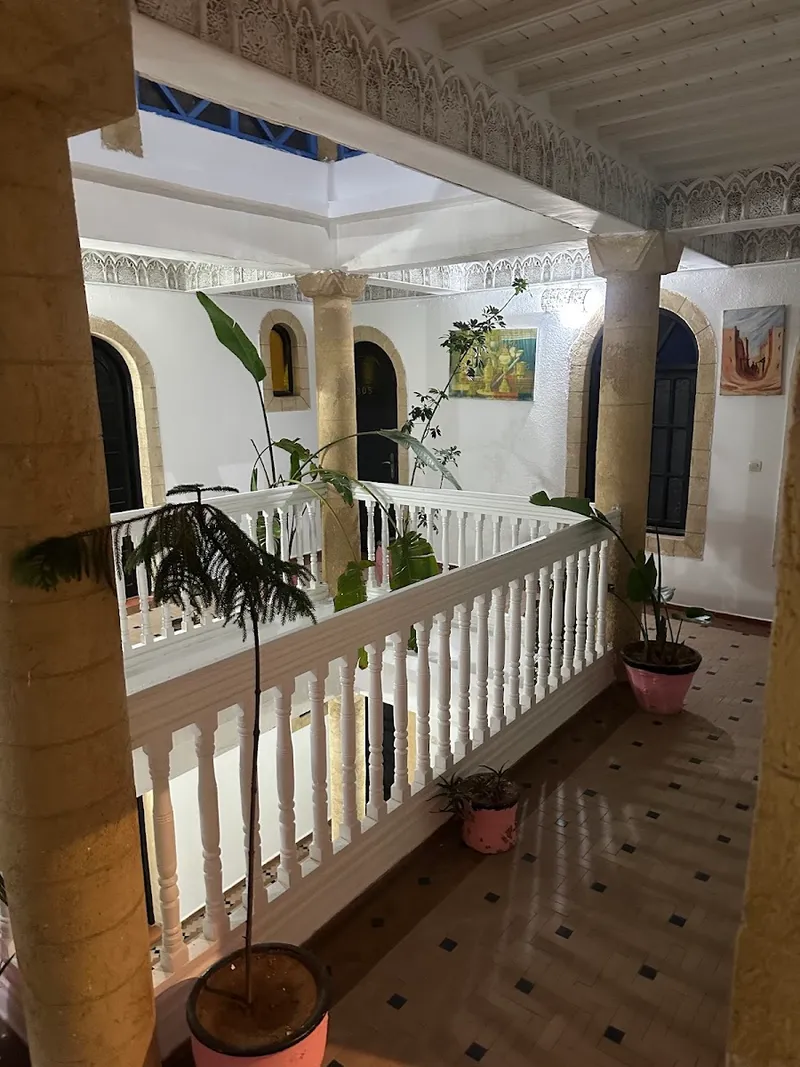 Riad Nakhla photo 3