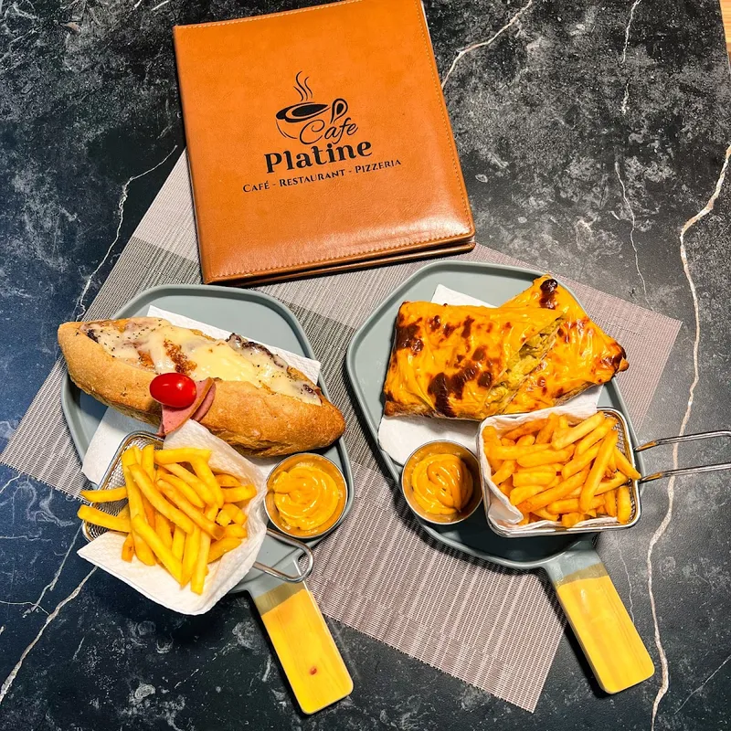 Photo 1 de Café Restaurant Platine