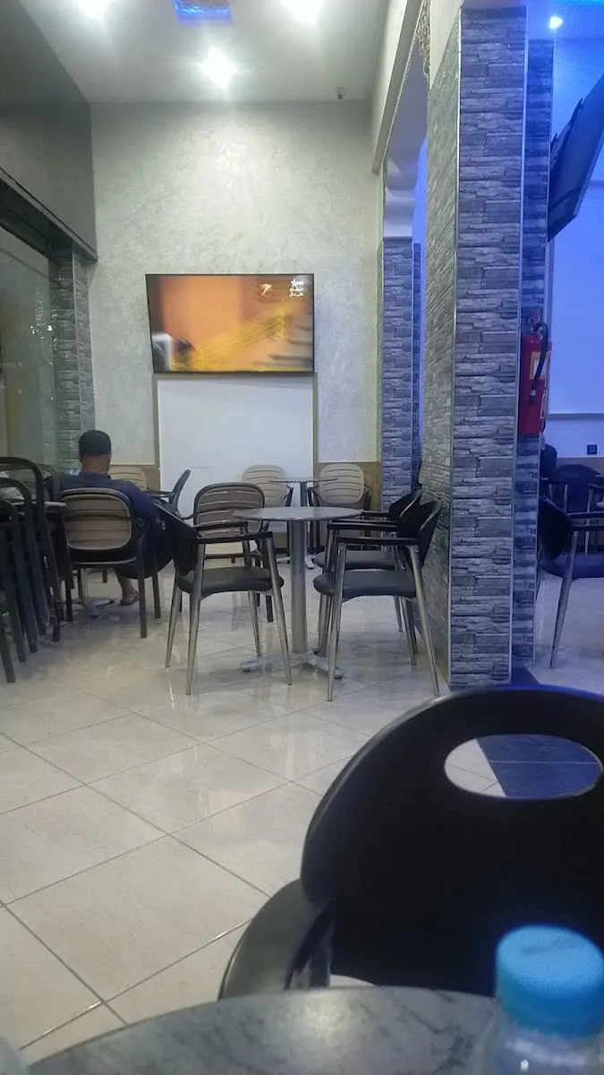 مقهى الأخوين photo 3