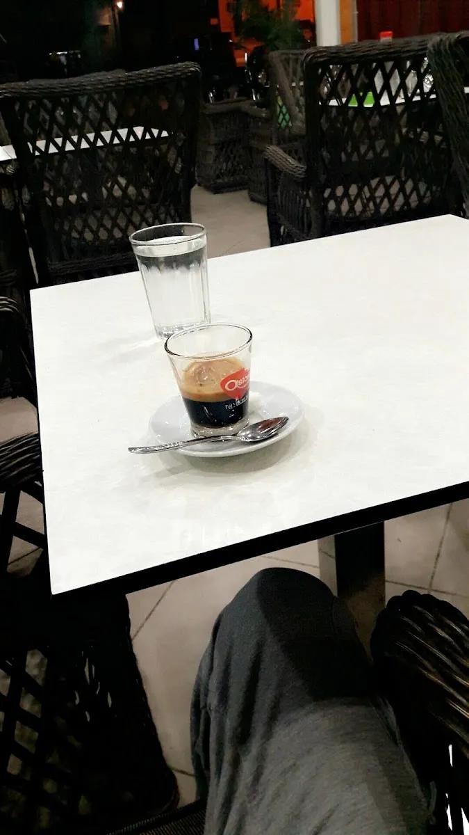 صورة 2 من مقهى رويال