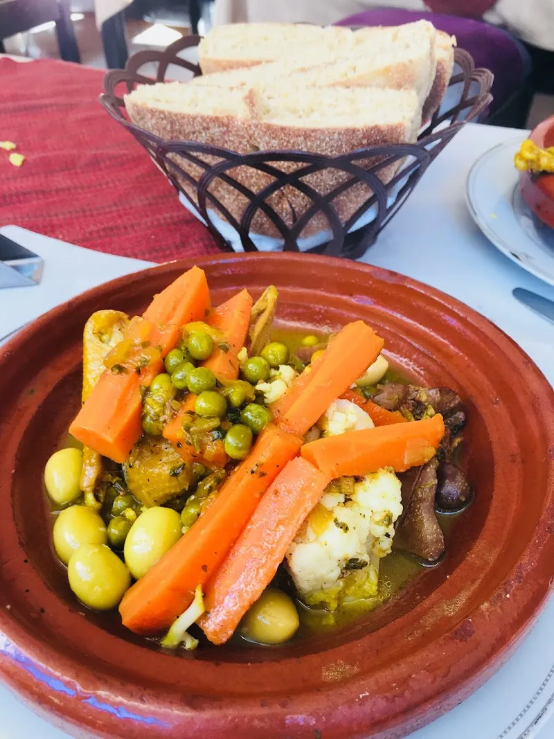 Photo 4 de Coffee Restaurant Riad Ahmad - مقهى مطعم رياض أحمد