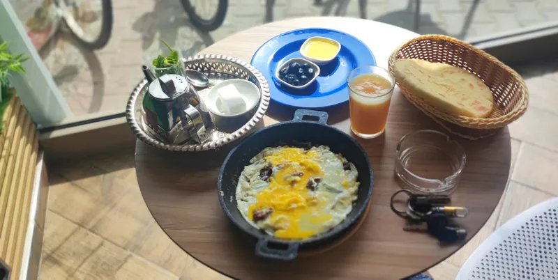 صورة 1 من AlMond Coffee Shop